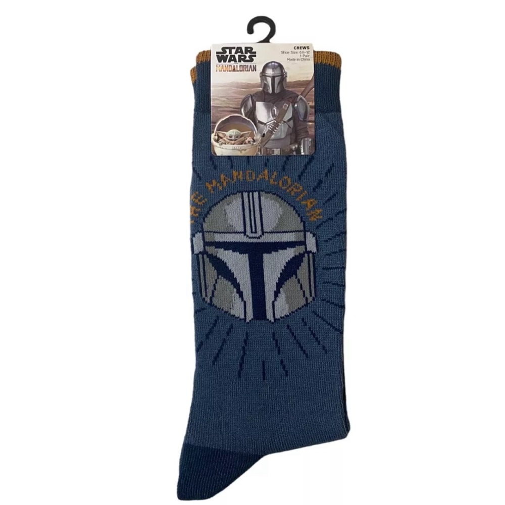 Star Wars “The Mandalorian Helmet” Graphic Crew Socks